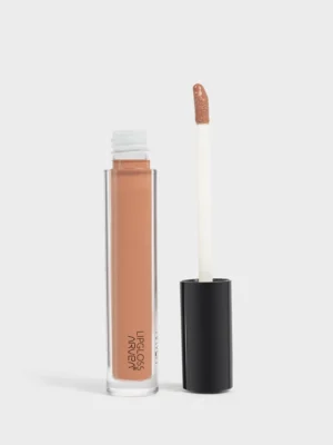 Lip-gloss Glossy N2 – ملمّع شفاه لامع ناعم | ARVEA Global. تتميز بتركيبتها الغنية بالألوان وقوامها الكريمي الذائب حيث تنساب بسلاسة على الشفاه لتمنحها طبقة ناعمة